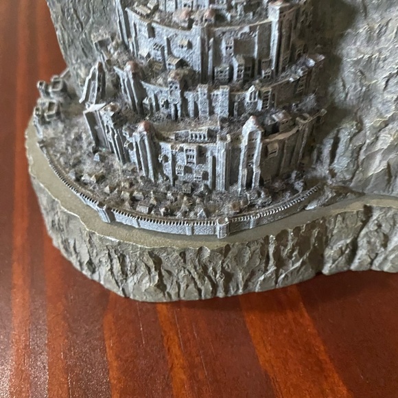LORD OF THE RINGS MINAS TIRITH DVD EXCLUSIVE COLLECTABLE SCALE CITY MODEL - RARE - Picture 6 of 16